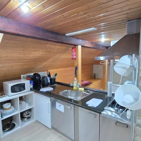 Attic Loft With Rooftop Terrace! 취리히