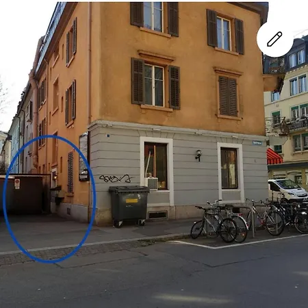 Attic Loft With Rooftop Terrace! 취리히