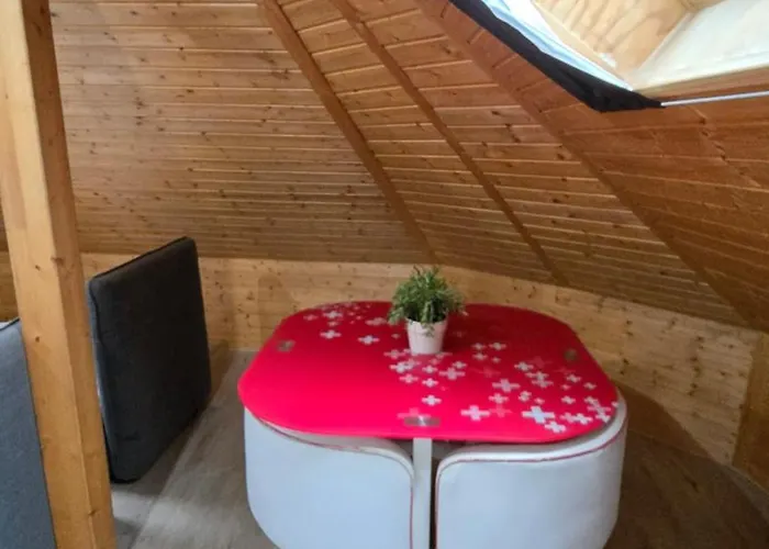 Attic Loft With Rooftop Terrace! Appartement *